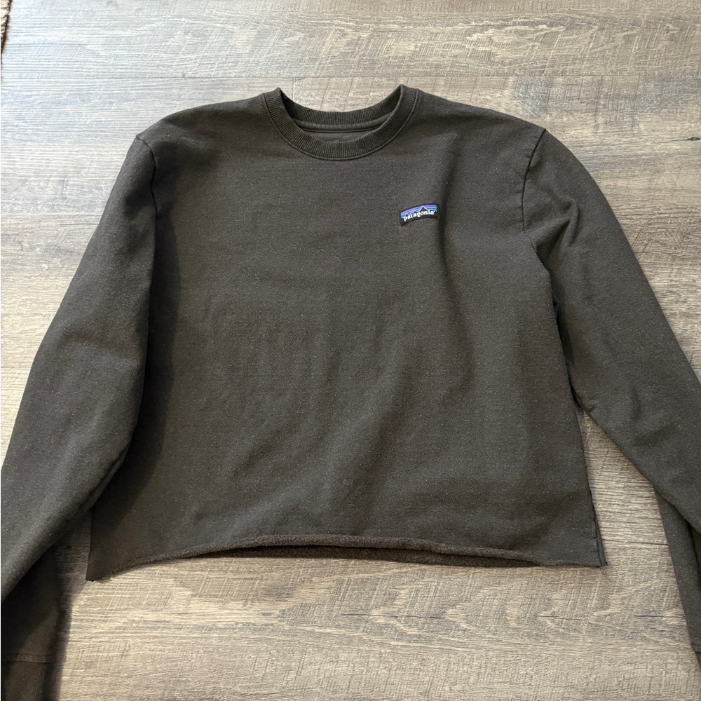 Patagonia Dark Gray Crewneck Sweater